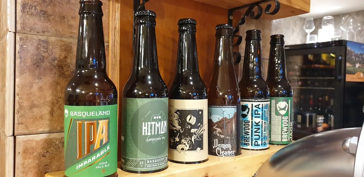 Selección de cervezas artesanas en Alpino Taberna.