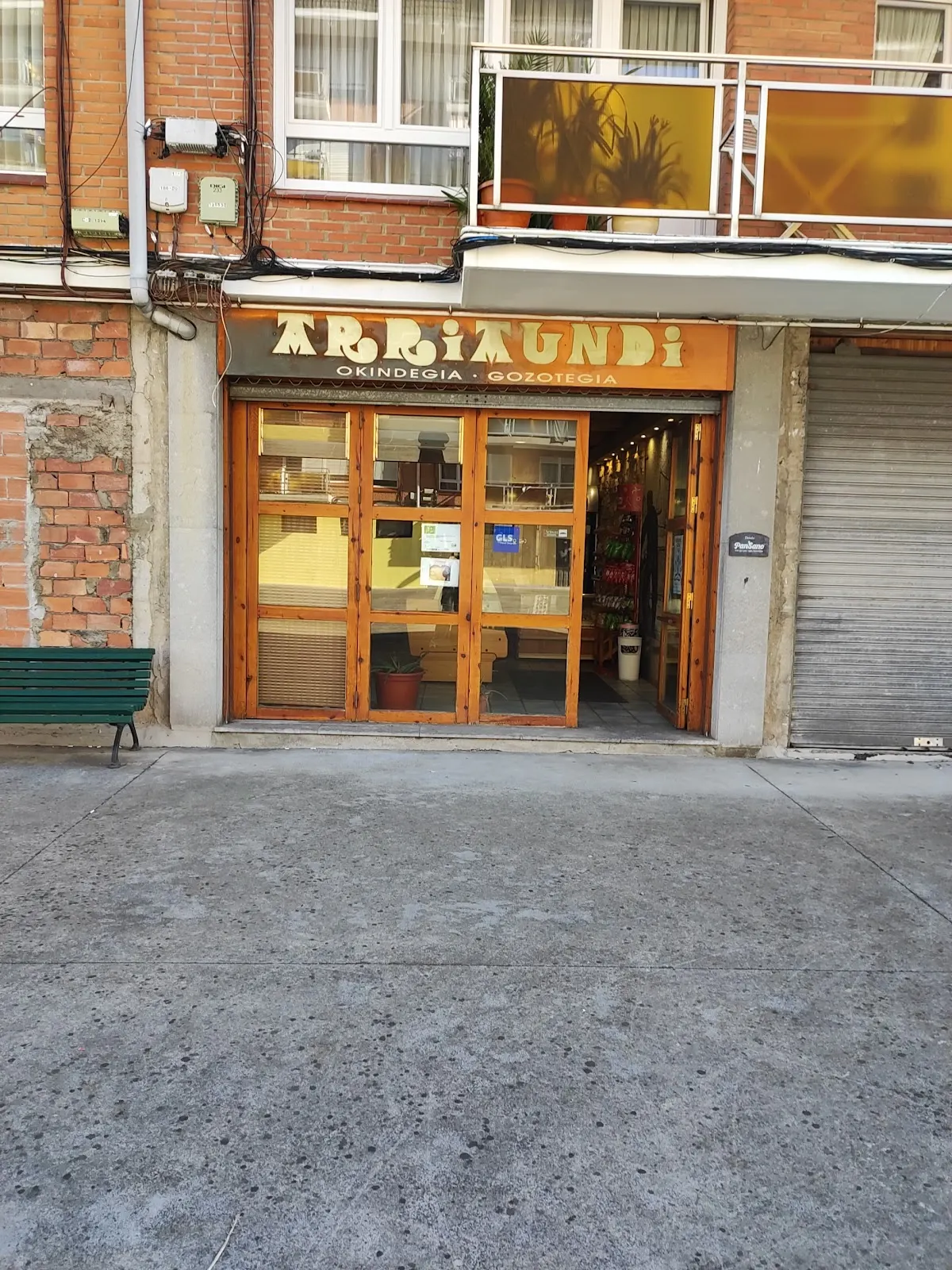 Entrada de Arriaundi Okindegia en Abadiño
