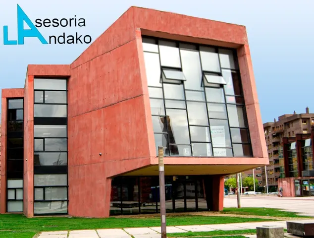 Edificio donde se encuentra Asesoría Landako en Durango.