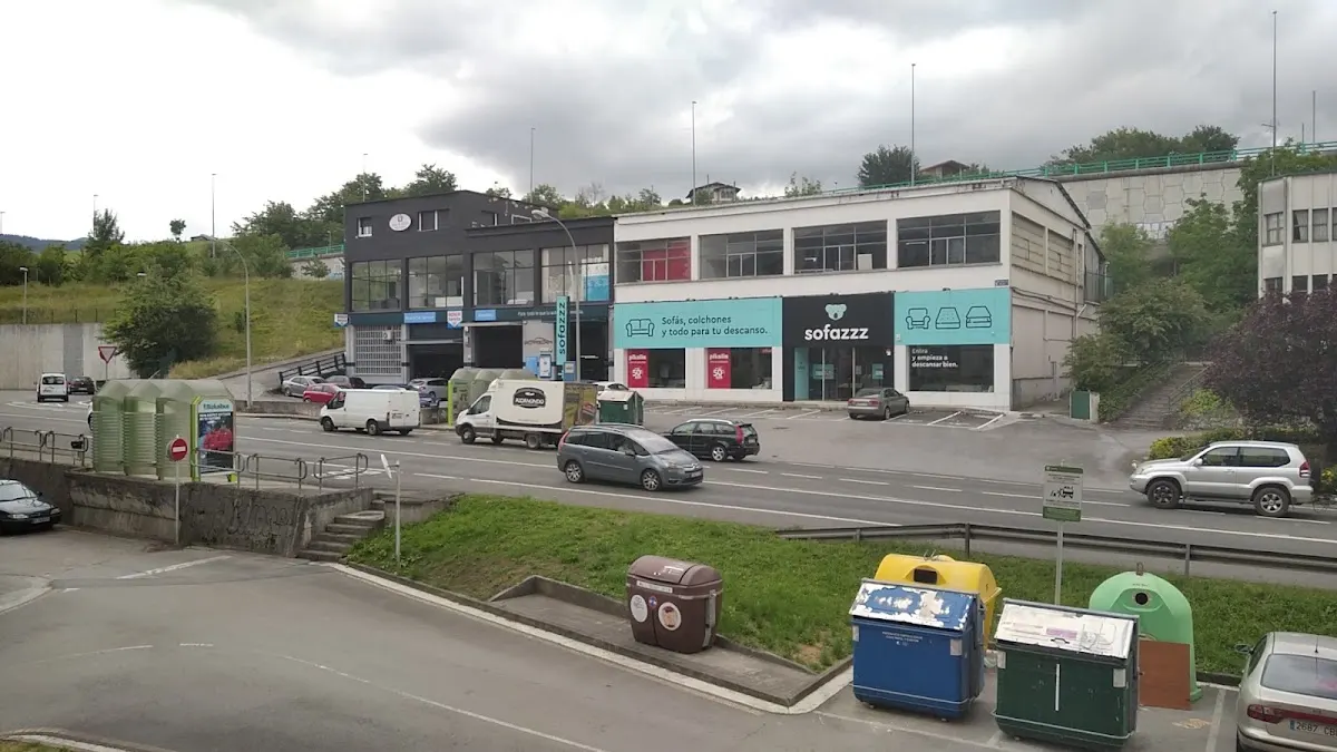 Exterior del taller Bosch Car Service - Autolan Bizkaia 2016 en Abadiño