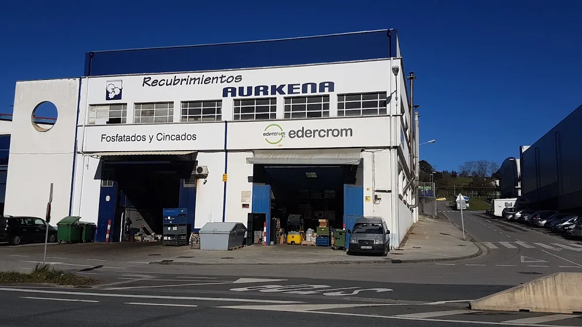 Fachada de Edercrom, empresa de recubrimientos metálicos en Berriz