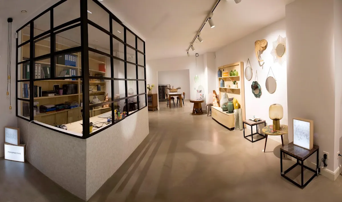 Interior del estudio y showroom de Gaztelu-Iturri Arkitektura