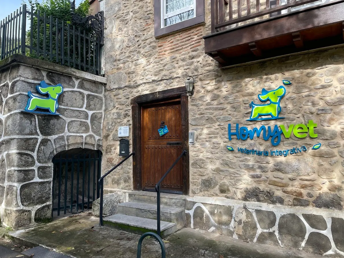 Entrada de HOMYVET Veterinaria Integrativa en Mañaria