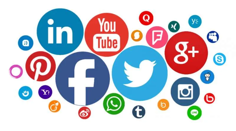 Logotipos de distintas redes sociales sobre fondo blanco