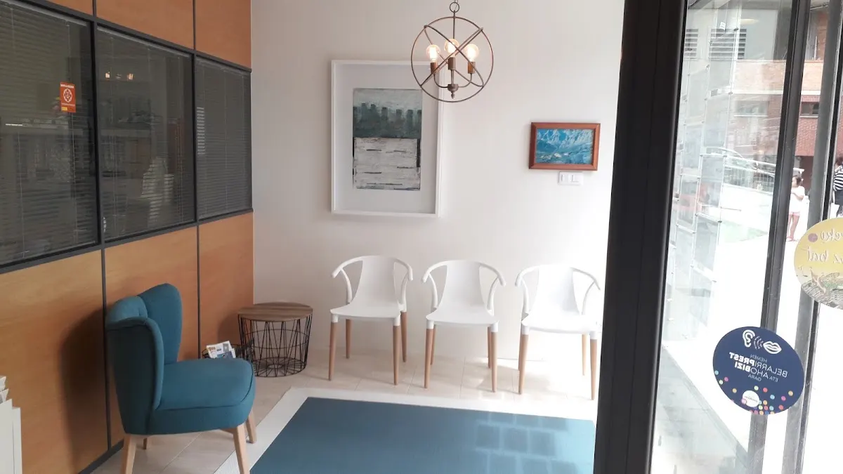 Sala de espera de la oficina de Inmobiliaria Larrea