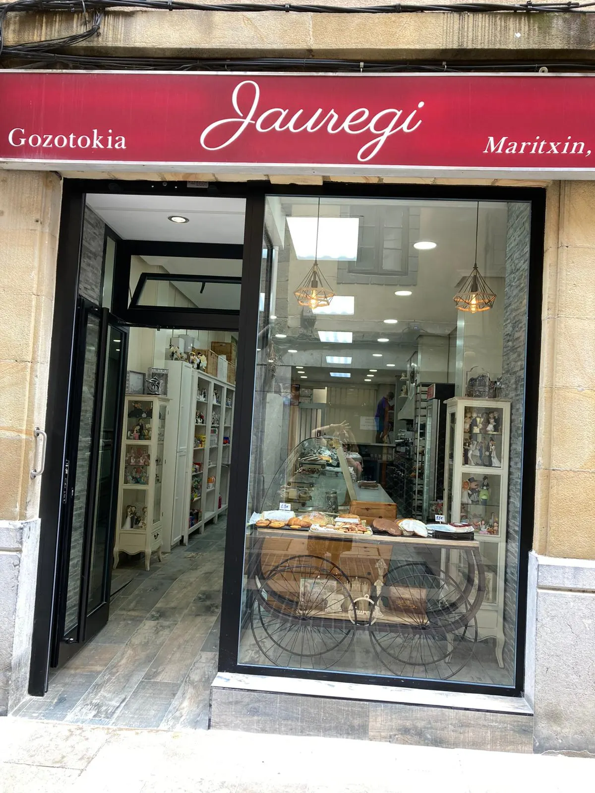 Entrada de Jauregi Gozotokia en Durango