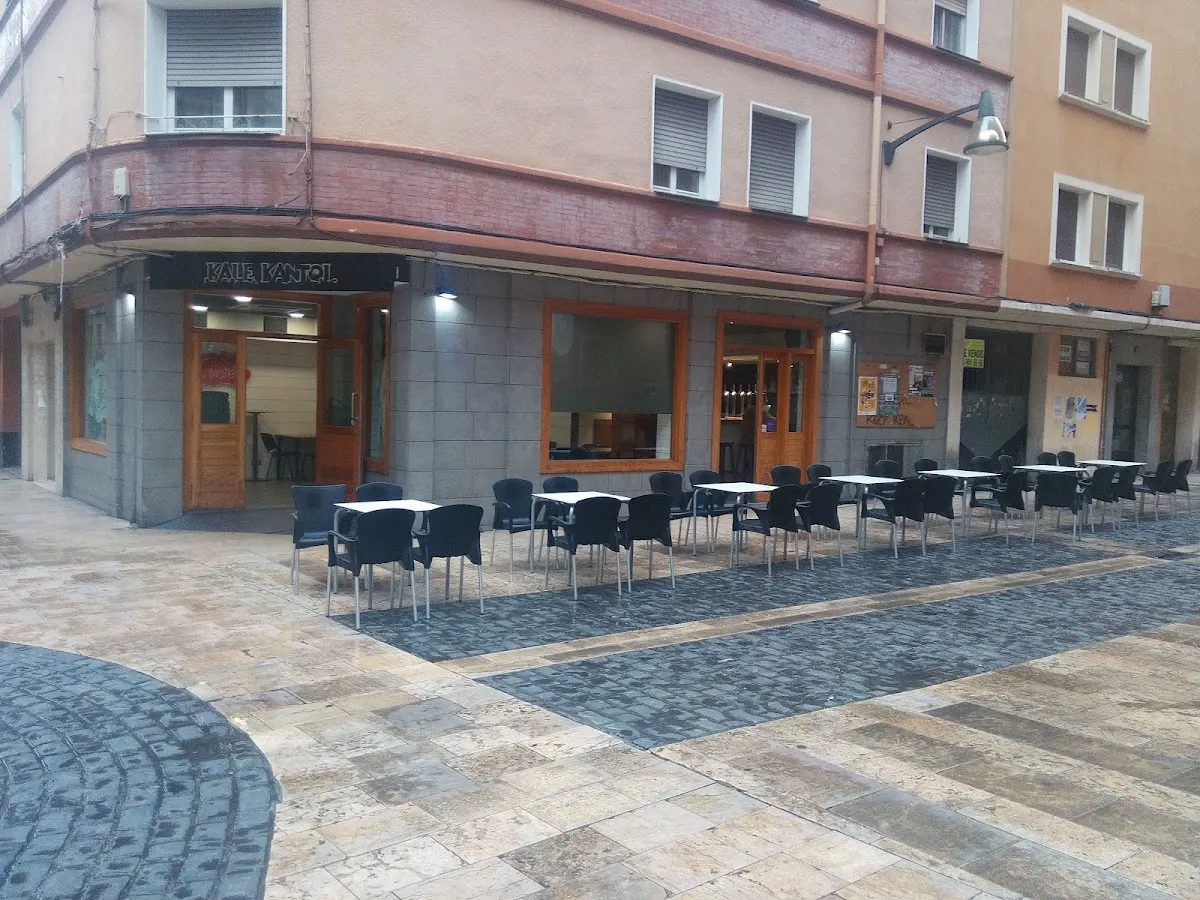 Terraza exterior de Kale Kantoi Taberna en Durango