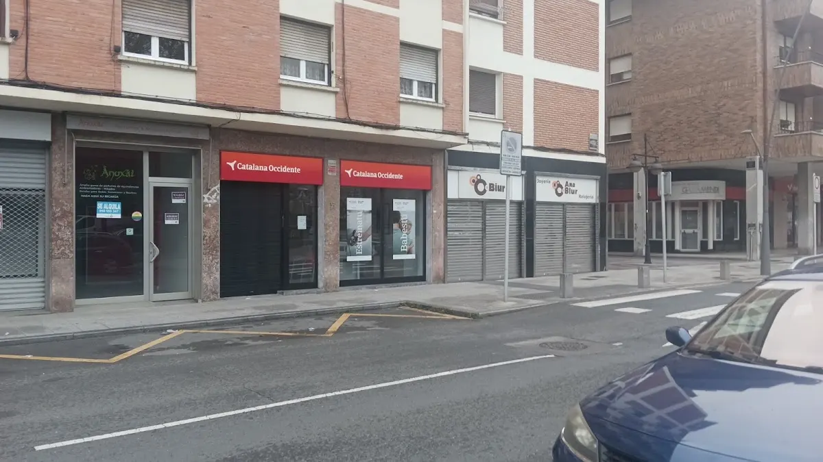 Fachada de la agencia Occident en Amorebieta-Etxano.