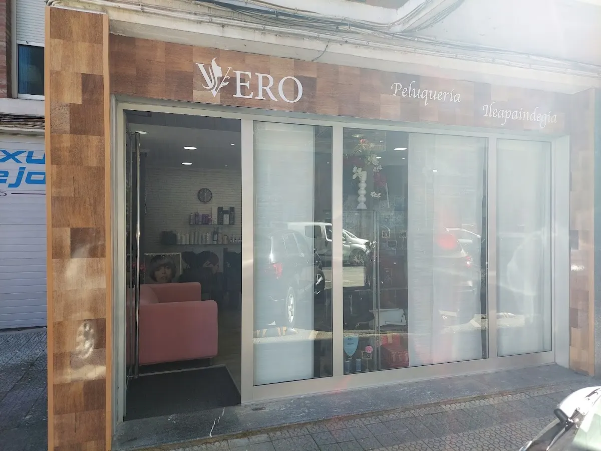 Interior de Peluquería Vero visto desde la entrada