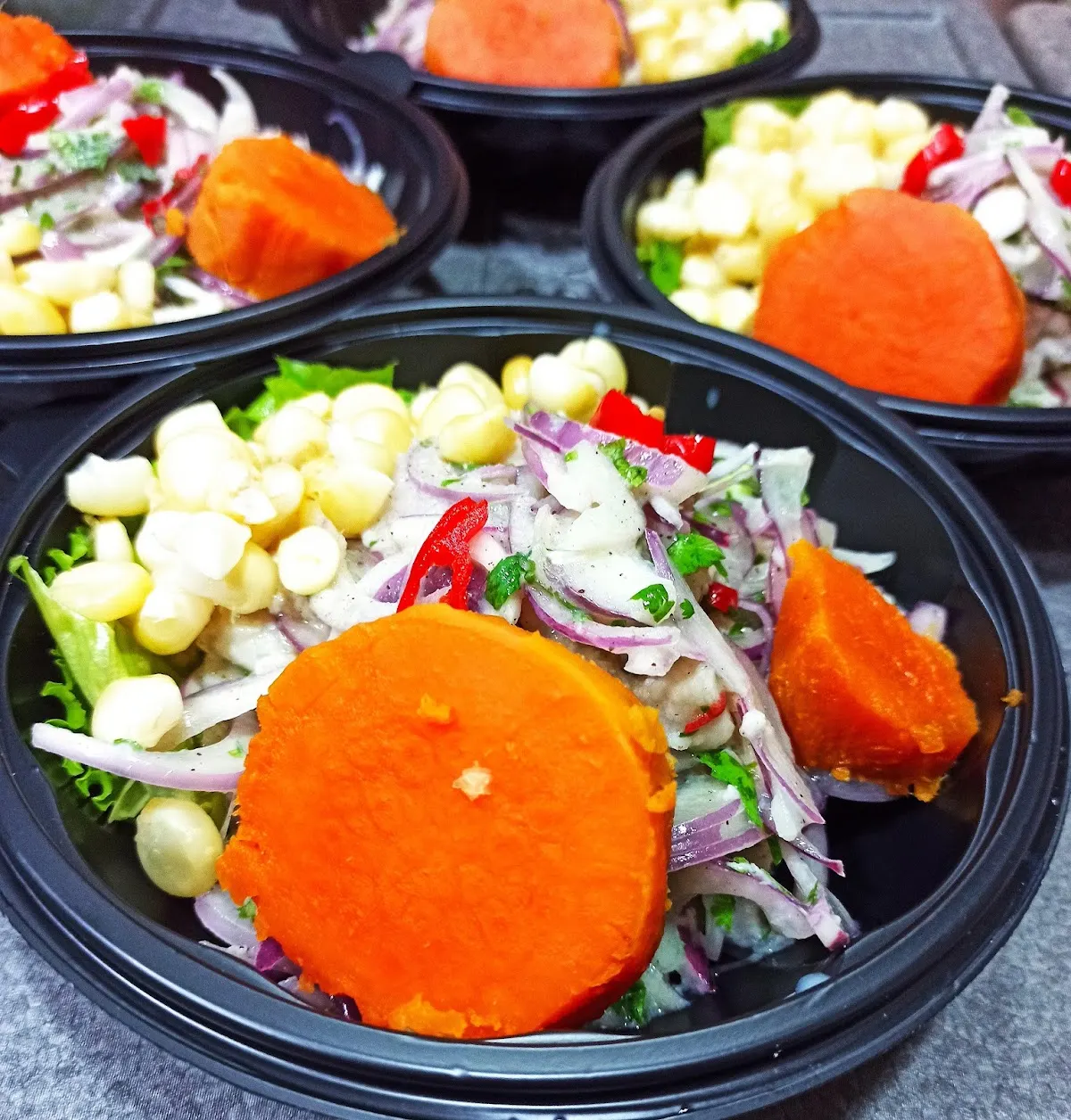 Ensaladas y acompañamientos preparados de Las Brasas
