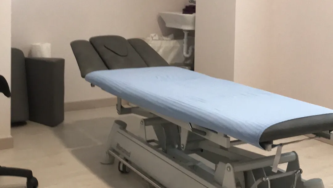Camilla de tratamiento en Sendatze fisioterapia & pilates