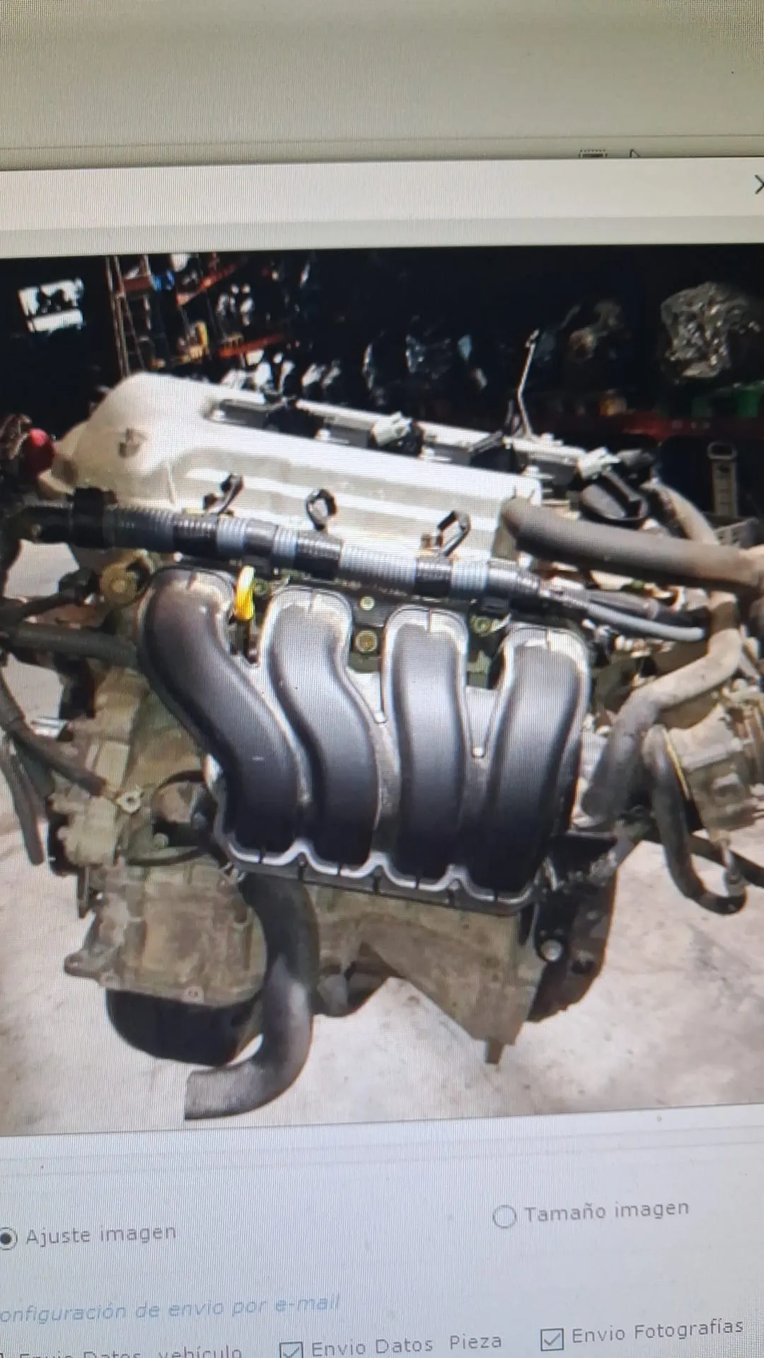 Motor de vehículo en el taller Talles Reco - Vehículos Cartago